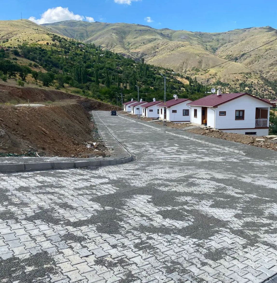250 adet köy evi